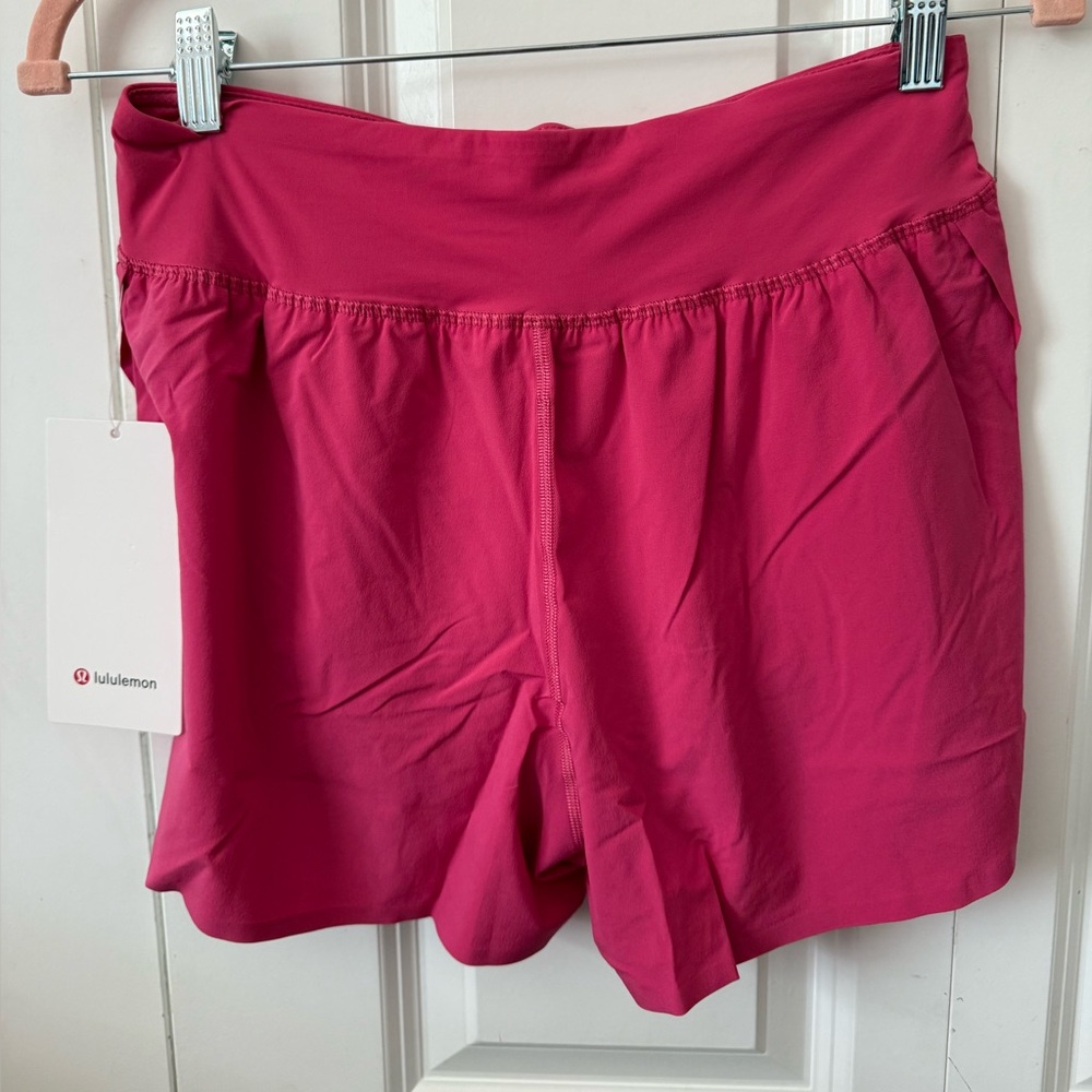 NWT - Lululemon Fast and Free High-Rise Split Short 3"